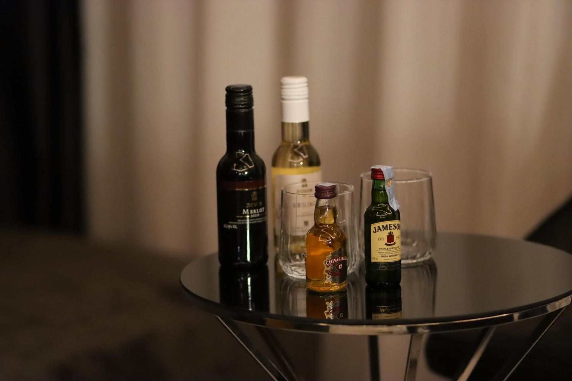 סקופיה Hotel Macedonia Square מראה חיצוני תמונה