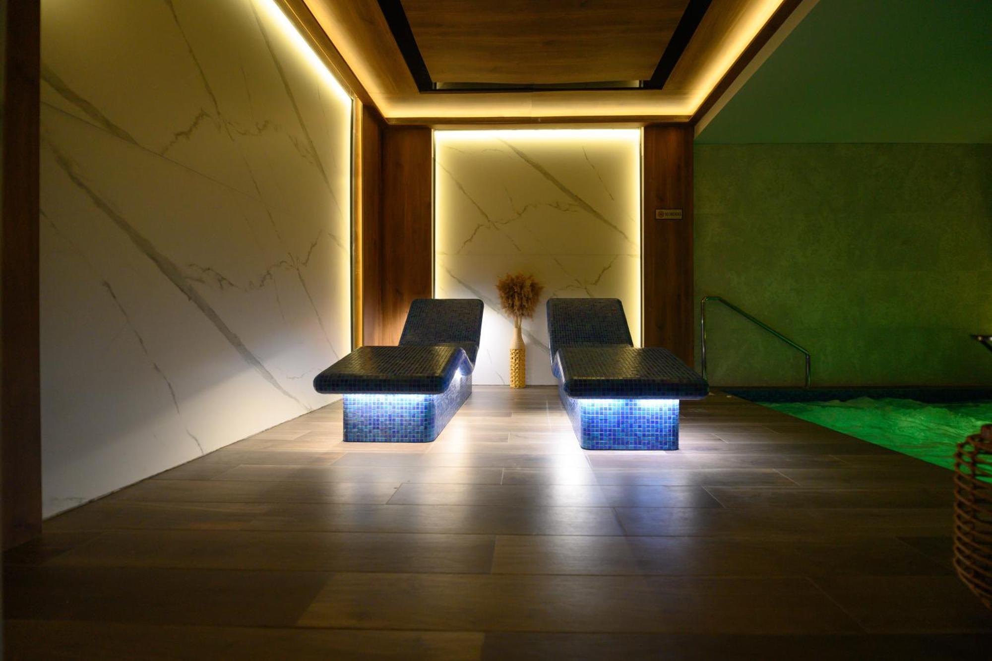 סקופיה Hotel Macedonia Square מראה חיצוני תמונה